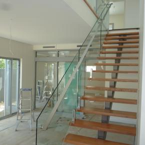 Mono Stringer Staircase