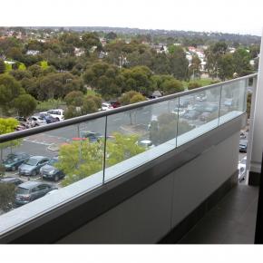 18mm Tempered Glass Railing U Channel Glass Aluminum Base Shoe Barrier Terrace Railing Design